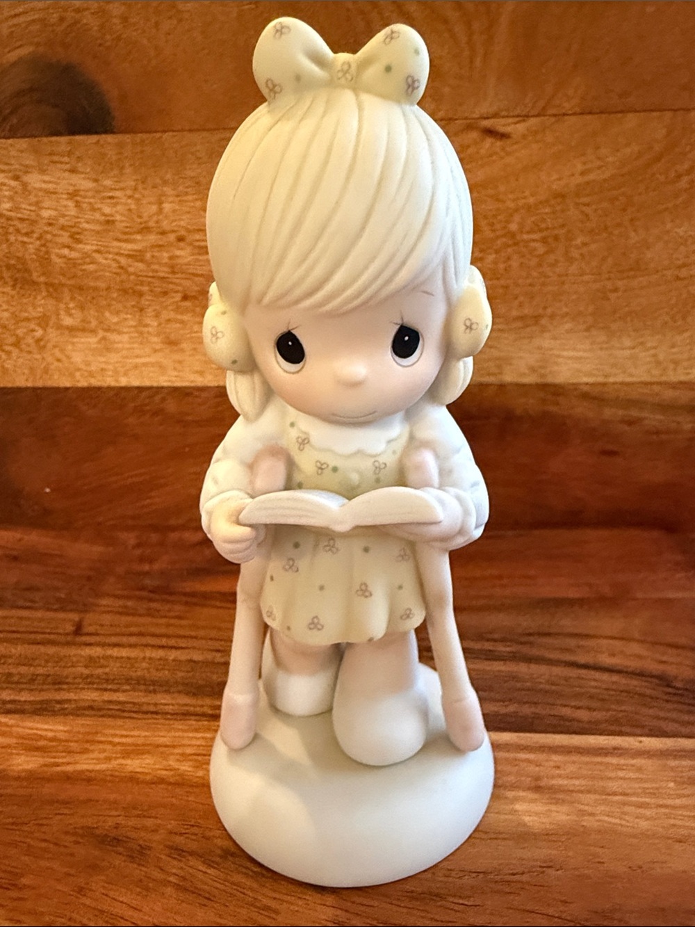 Precious Moments - He Walks With Me - 107999 - PM5
